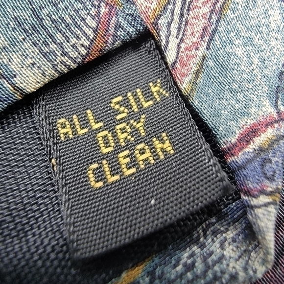 100% Silk Bill Blass Gold Label Formal Traditional Long Neck Tie Made in USA - Picture 4 of 13